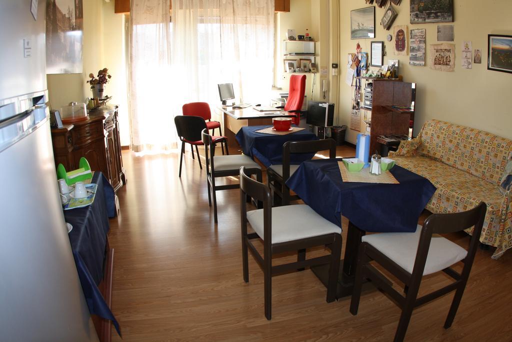 Rooms2Rent Reggio di Calabria Ngoại thất bức ảnh