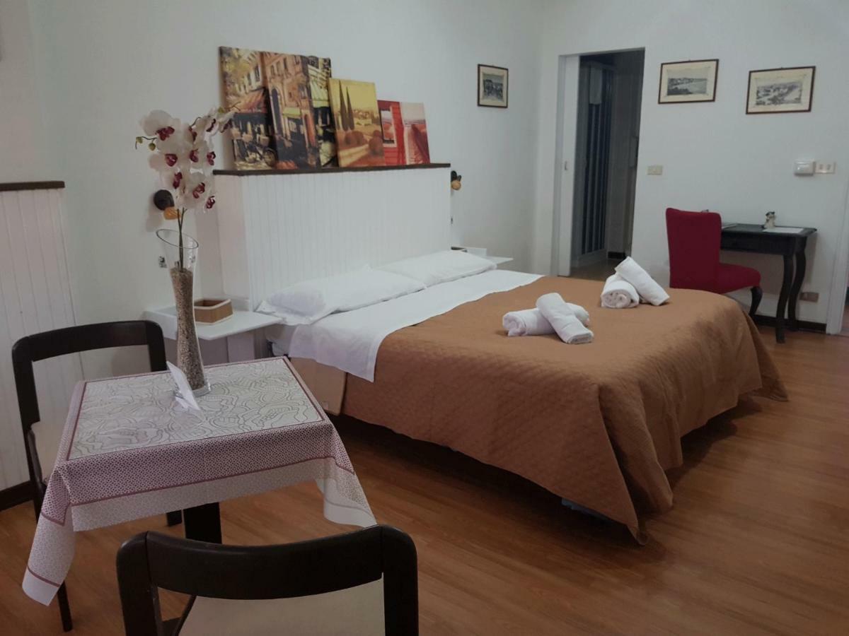 Rooms2Rent Reggio di Calabria Ngoại thất bức ảnh